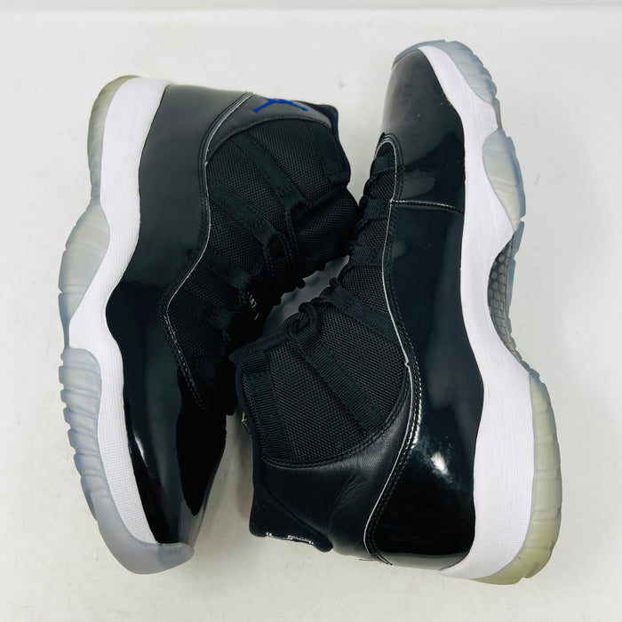 Jordan 11 Retro Space Jam (2016)