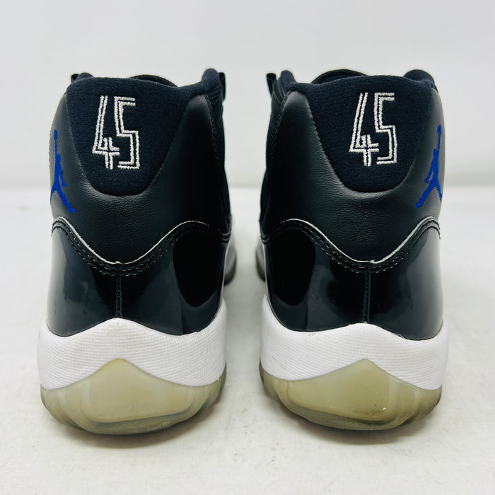 Jordan 11 Retro Space Jam (2016)