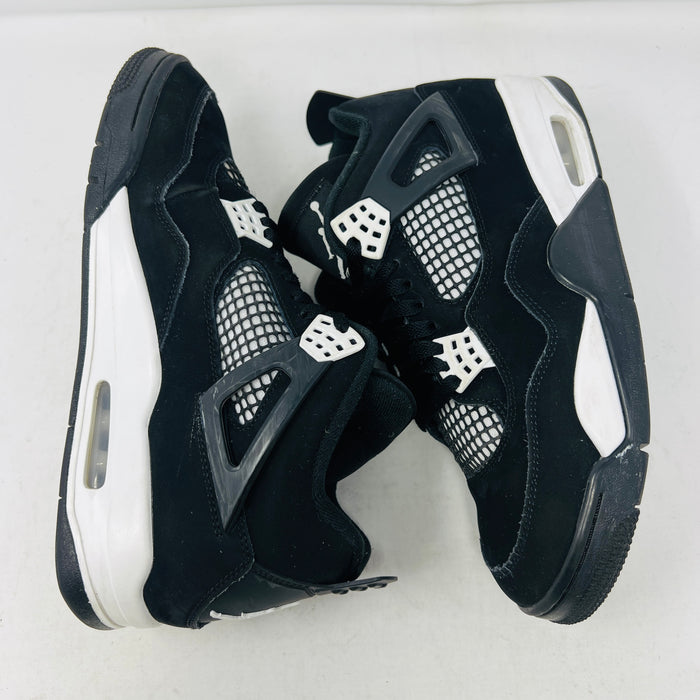 Jordan 4 Retro White Thunder