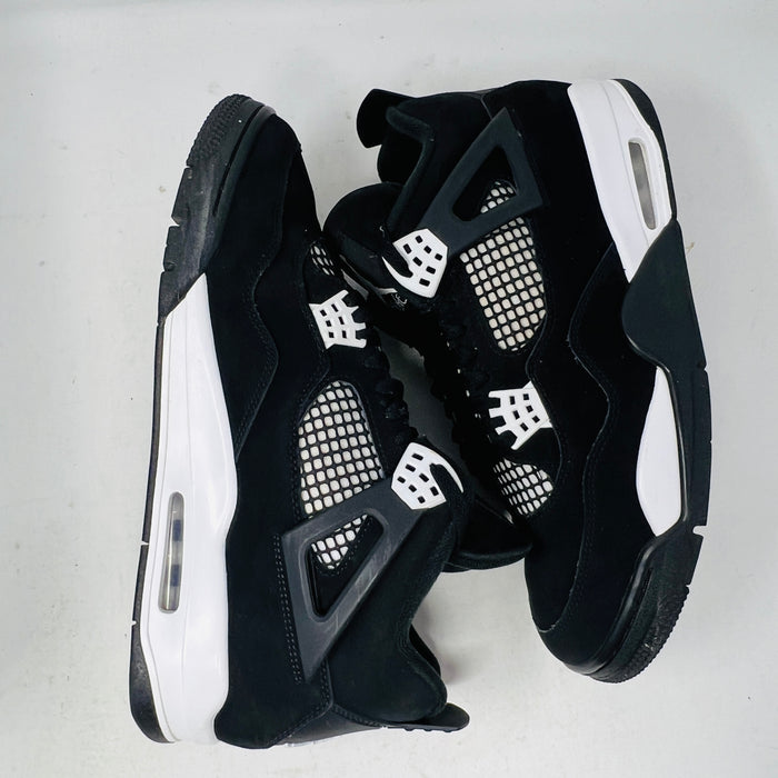 Jordan 4 Retro White Thunder