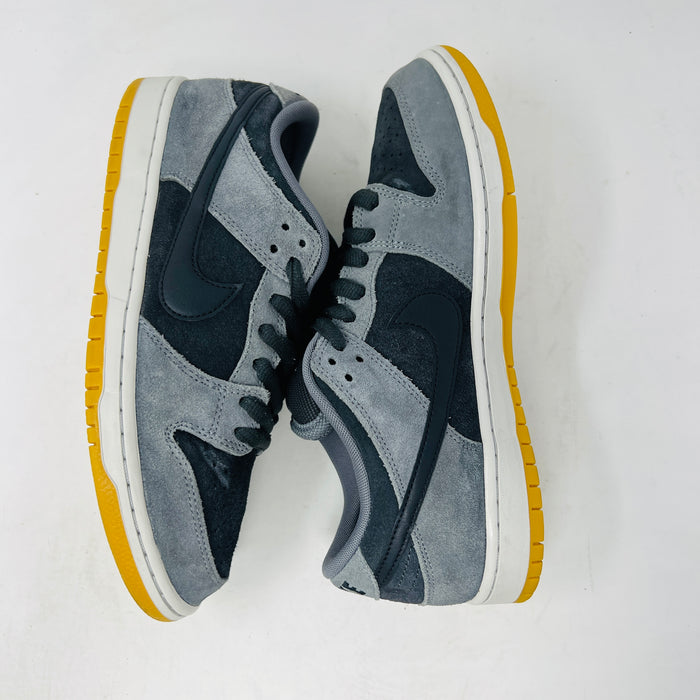 Nike SB Dunk Low Dark Smoke Grey