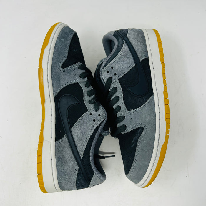 Nike SB Dunk Low Dark Smoke Grey