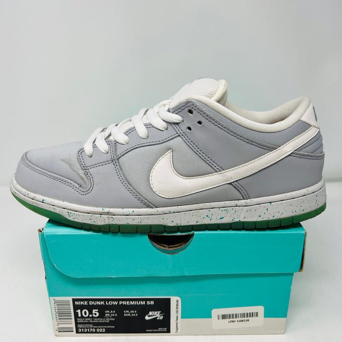 Nike SB Dunk Low Marty McFly
