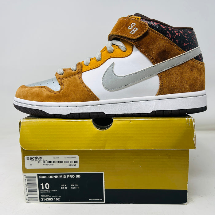 Nike SB Dunk Mid Fender Bass
