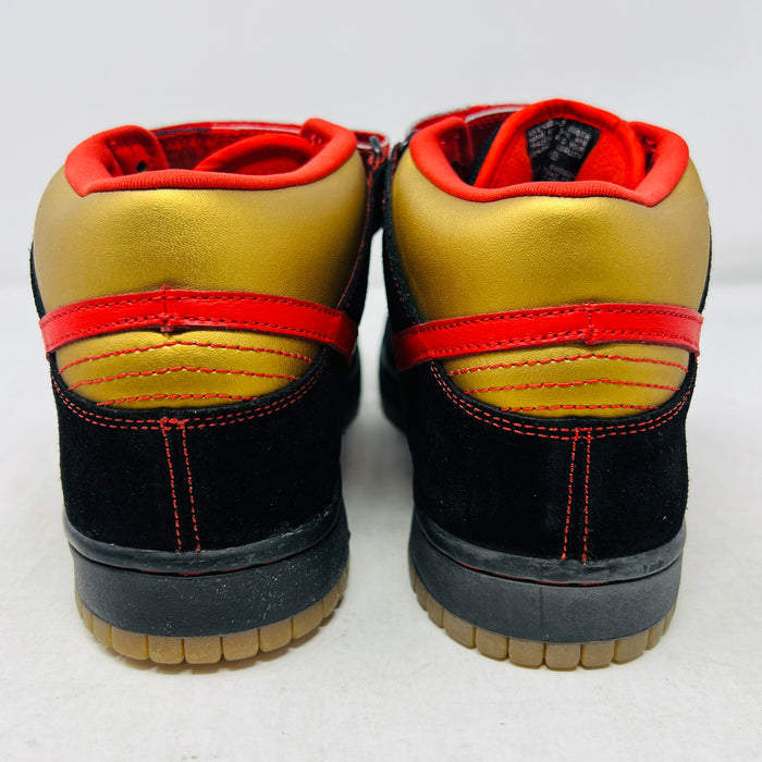 Nike SB Dunk Mid Money Cat
