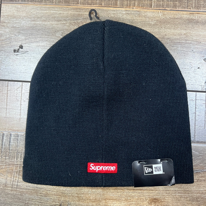 Supreme New Era Rhinestone Beanie (SS26) Navy