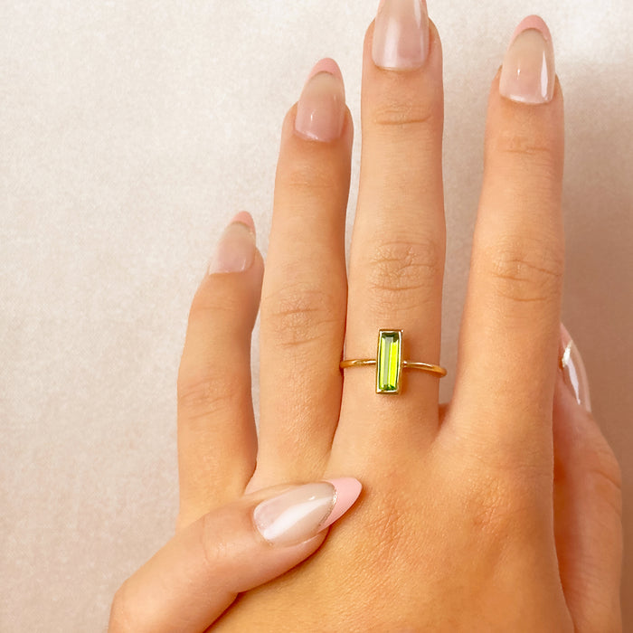 Tiny Peridot Bar Ring : August Birthstone