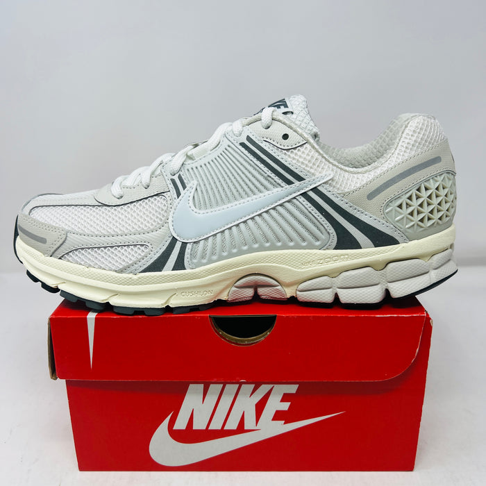 Nike Zoom Vomero 5 Platinum Tint
