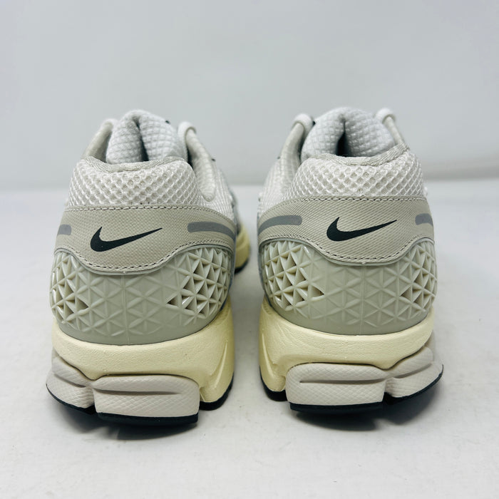 Nike Zoom Vomero 5 Platinum Tint